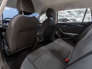 Volkswagen Passat City 1.5 110kW