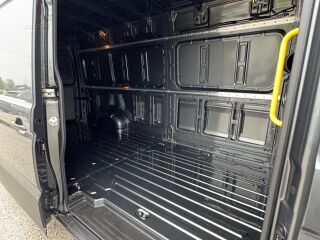 Volkswagen Crafter L4H2 2.0 TDI 103kW