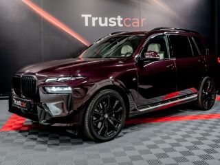 BMW X7 Sky lounge M-paket Individual 3.0 250kW