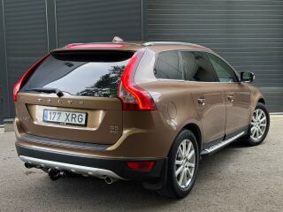 Volvo XC60 D5 AWD 2.4 165кВ