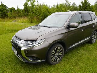 Mitsubishi Outlander Instyle Pluss 4WD 2.0 110kW