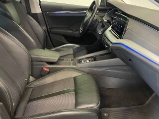 Skoda Octavia Elegance 1.5 TSI m-Hybrid 110кВ