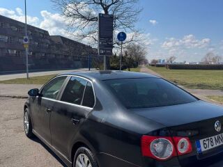 Volkswagen Jetta 2.0 Turbo 147kW