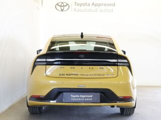 Toyota Prius Luxury 112kW