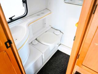 Ford ELNAGH COLUMBIA 102 2.5 74kW