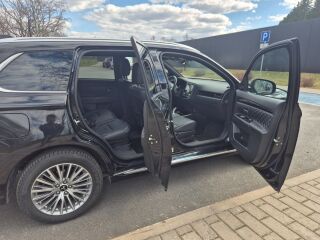 Mitsubishi Outlander 2.4 99кВ