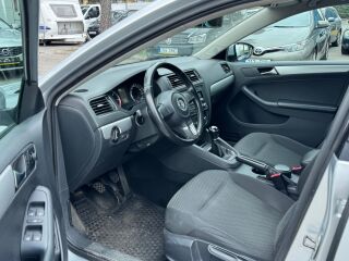 Volkswagen Jetta 1.6 77kW