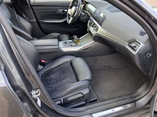 BMW 330 M-Pakett 2.0 R4 215kW