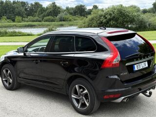 Volvo XC60 R-DESIGN FFD 140kW