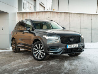 Volvo XC90 B5 Plus Dark AWD 2.0 173kW
