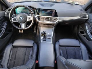 BMW 330 M-Pakett 2.0 R4 215kW