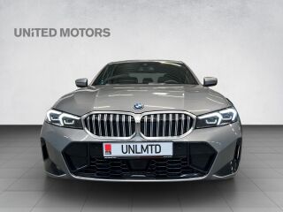 BMW 330 e xDrive M-Sportpakett 2.0 R4 215kW