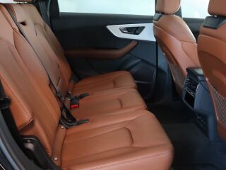 Audi Q7 50 TDI quattro 3.0 210kW