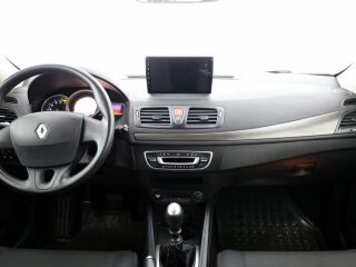 Renault Megane Elegance 1.6 81kW