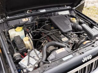 Jeep Cherokee Limited 4.0 R6 131kW