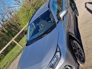 Toyota RAV4 Luxury Plus 2.5 131kW