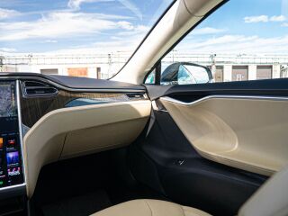 Tesla Model S 85D 270kW 270кВ