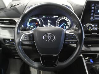 Toyota Highlander Luxury AWD 2.5 140кВ