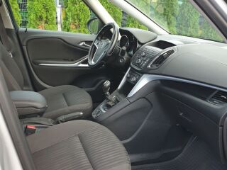 Opel Zafira Tourer 2.0 121kW