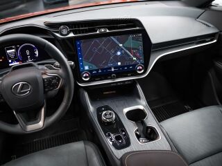 Lexus RZ 450e 230кВ