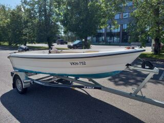 Bella 444F + Mercury 15 hj 4T