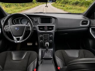 Volvo V40 R-Desing D4 2.0 140kW