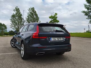 Volvo V60 Cross Country 2.0 110kW
