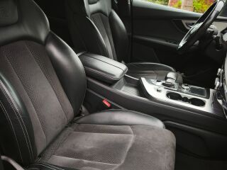Audi Q7 S-LINE QUATTRO 3.0 160кВ