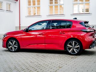 Peugeot 308 1.5 96кВ