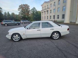 Mercedes-Benz E 250 3.0 R6 83kW