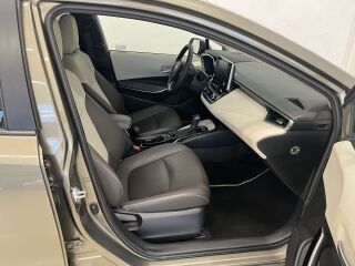 Toyota Corolla Hybrid Luxury 72kW