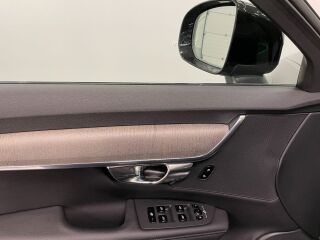 Volvo V90 Cross Country AWD Momentum 2.0 B4 KERS Mild Hybrid 145kW