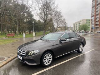 Mercedes-Benz E 220 2.0 143kW