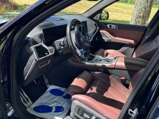 BMW X7 xDrive40d MHEV M-Sportpakett Pro LCi 3.0 I6 259кВ
