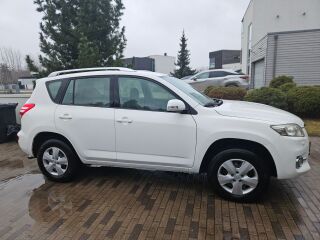 Toyota RAV4 2.2 110kW