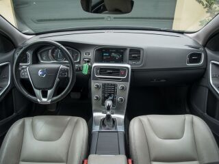 Volvo V60 SUMMUM AWD TWIN ENGINE PLUG IN HYBRID FACELIFT 2.4 162kW