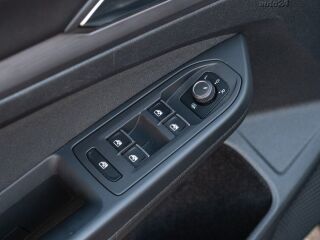 Volkswagen Golf Style 2.0 110kW
