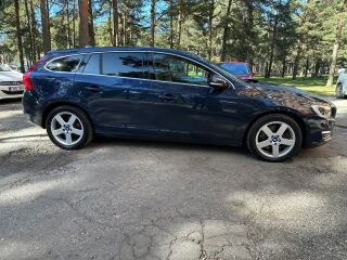 Volvo V60 Summum Plug-In Hybrid 2.4 D6 158kW