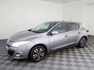 Renault Megane Elegance 1.6 81кВ