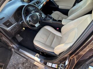 Lexus CT 200h Executive 1.8 73кВ