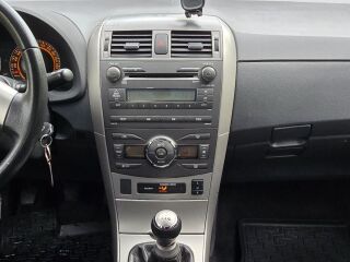 Toyota Corolla 1.6 91kW