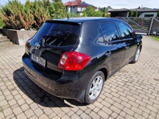 Toyota Auris 1.4 66kW