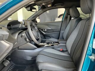 Peugeot 2008 Allure Hybrid 145 e-DCS6 100kW