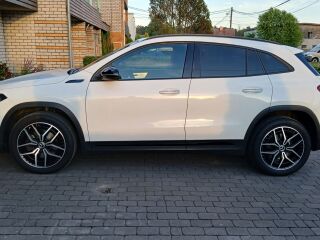 Mercedes-Benz EQA 250  AMG-Line 140kW