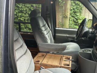 Ford Econoline 5.8 154kW
