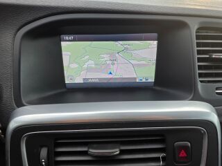 Volvo V60 R-DESIGN 2.0 R5 D3 120kW