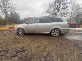 Toyota Avensis 2.0 93kW