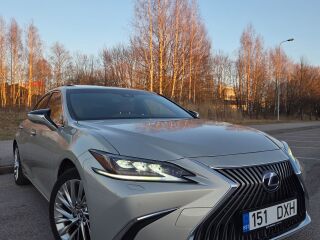 Lexus ES 300h Luxury Line Mark Levinson 2.5 131kW