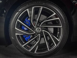 Volkswagen Arteon R 2.0 235kW