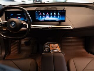 BMW iX xDrive 40 102кВ